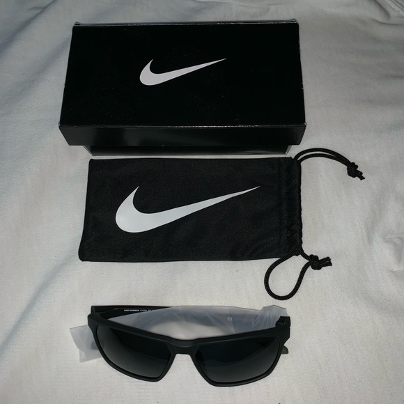 Nike Maverick Mens Sunglasses